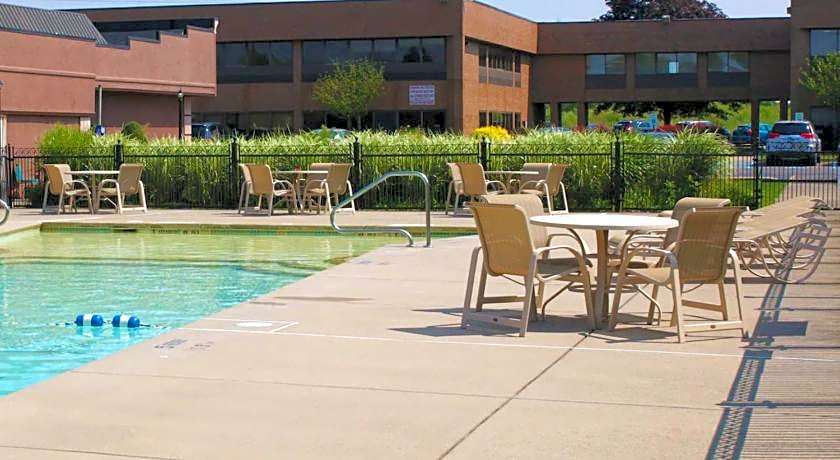 Best Western Galleria Inn & Suites
