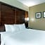 Comfort Inn & Suites Near Six Flags & Medical Center