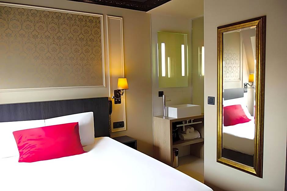 Hotel Le Montmartre Saint Pierre