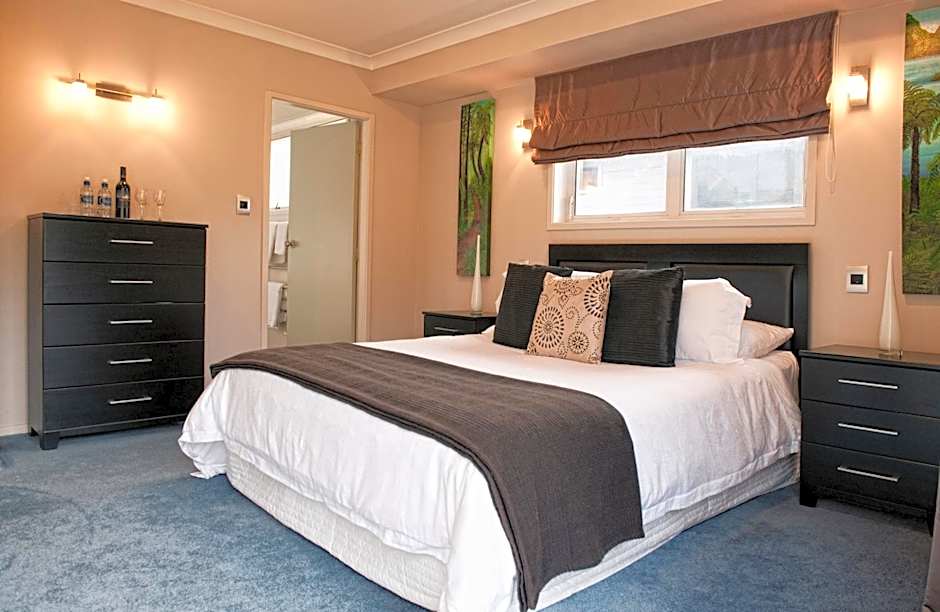 B&B@The Redwoods