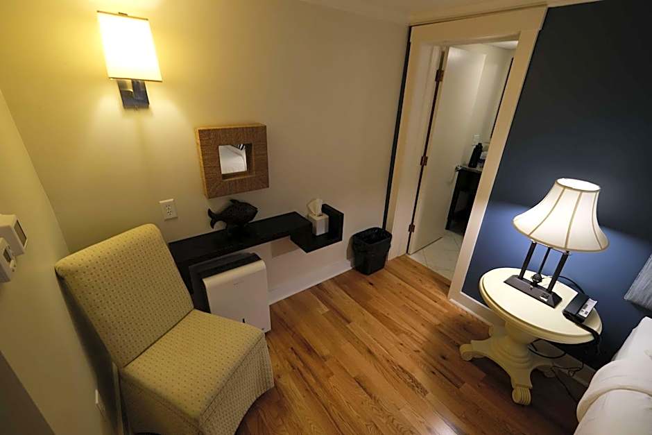 The Beach House Inn