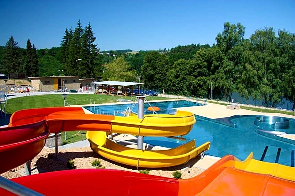 Hotel Adamantino