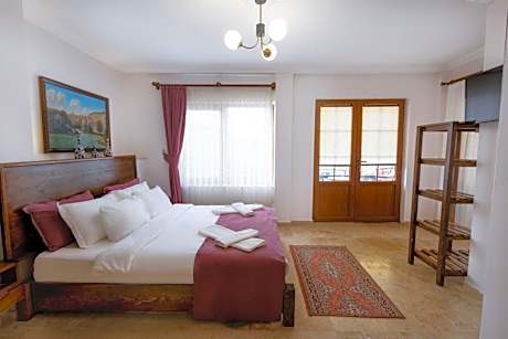 King Room with Balcony