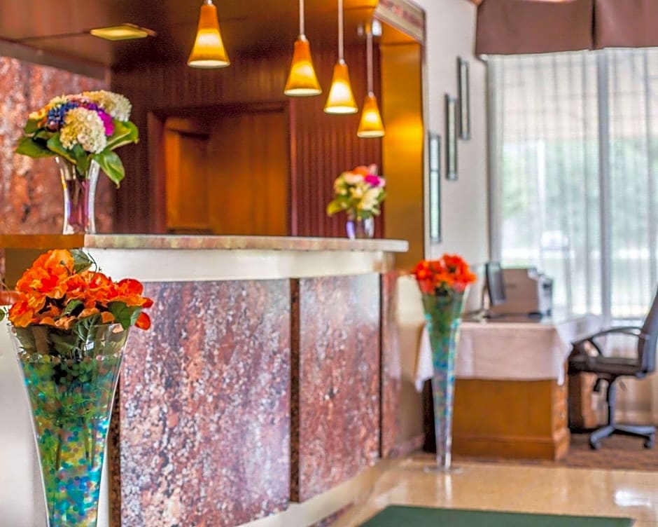 Quality Inn & Conference Center Brattleboro North