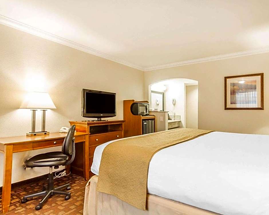 Quality Inn Sacramento Convention Center