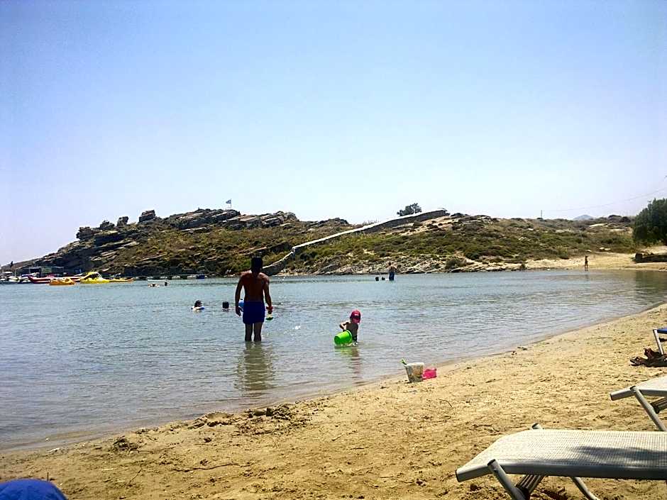 Elena Studios & Apartments