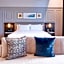 The Trafalgar St. James London, Curio Collection by Hilton