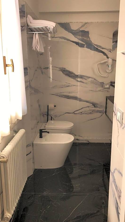 Hotel Holiday- Alla Finestrella