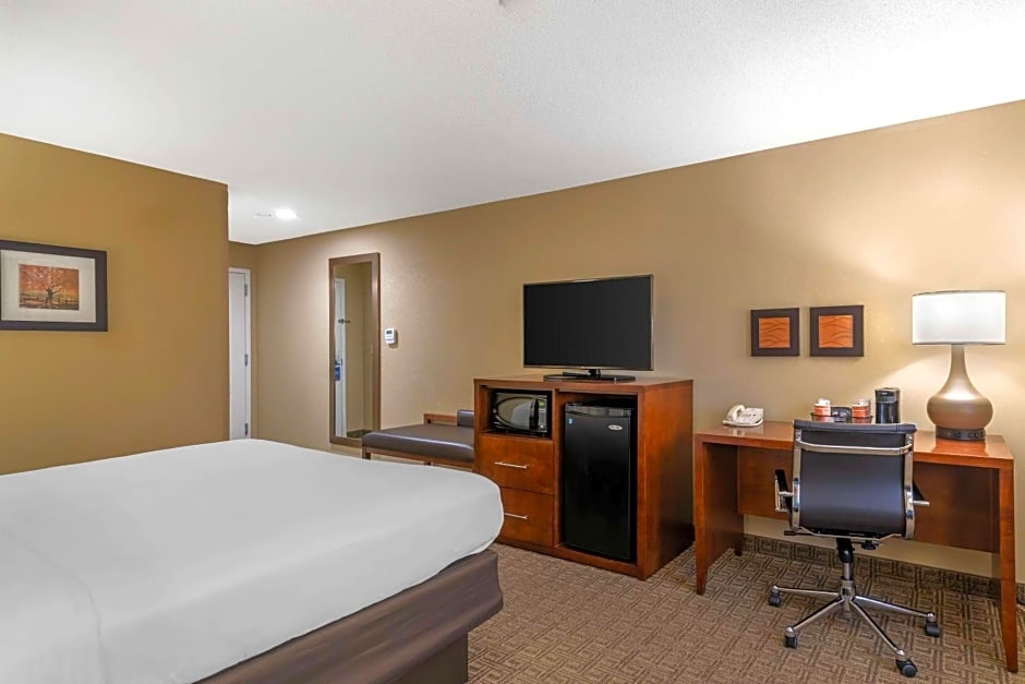 Comfort Inn & Suites