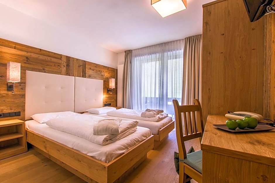 Hotel Stoeres - Active wellbeing