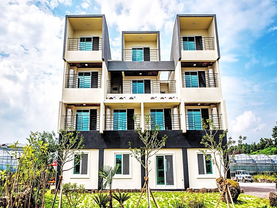 Soborok Yoborok Pension