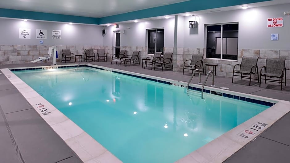 Holiday Inn Express & Suites Lexington Midtown By IHG