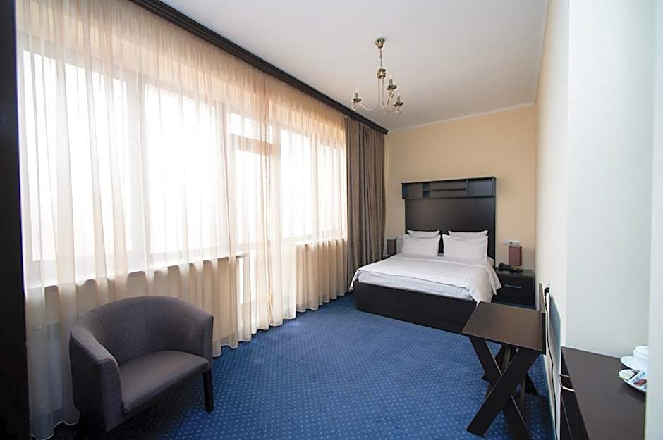 14 Floor Hotel