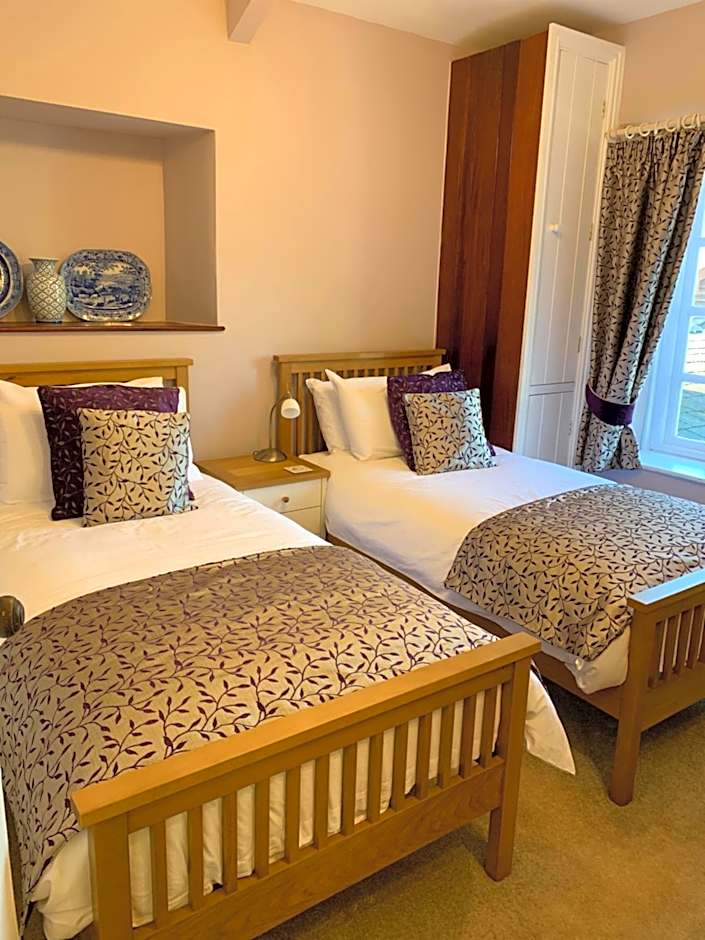 Pontyclerc Farm House Bed and Breakfast