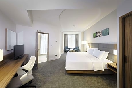 Famiy Connecting Room