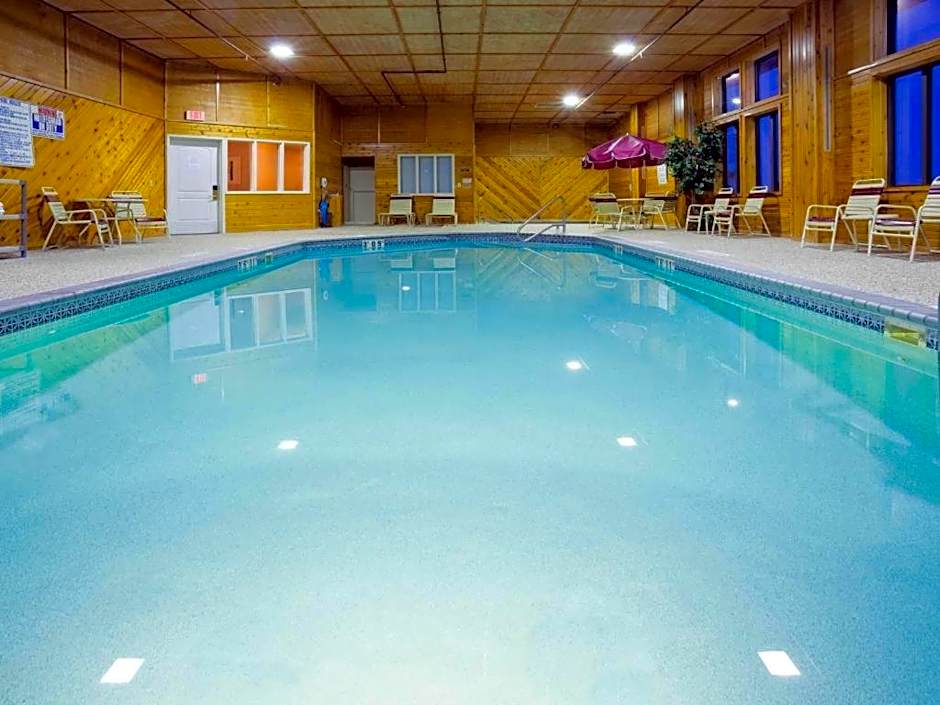 Holiday Inn Express & Suites Winner By IHG