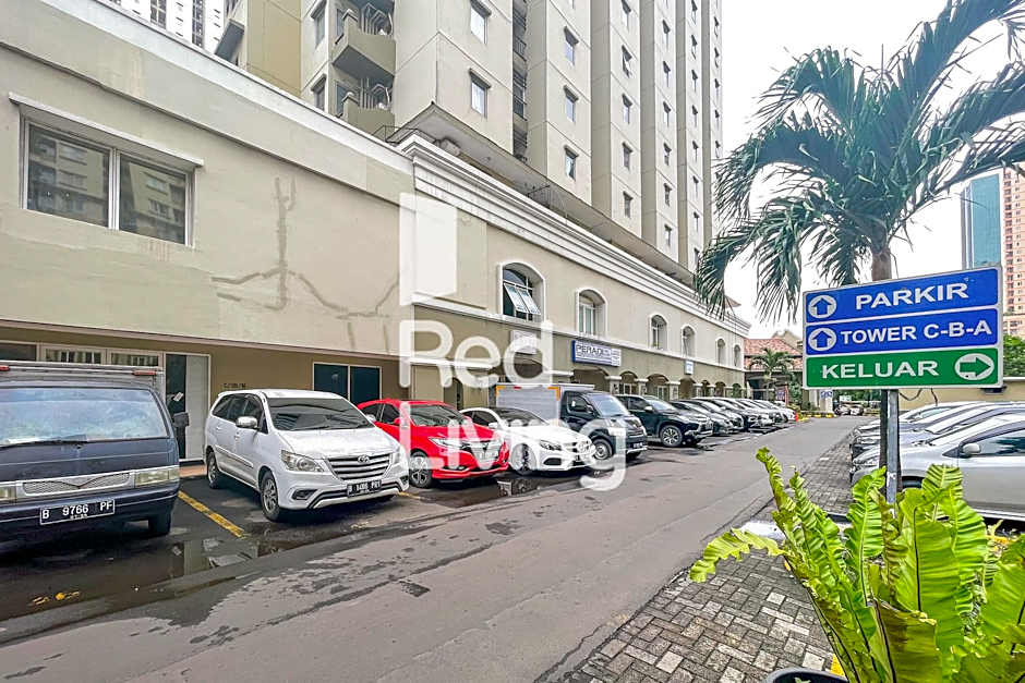 RedLiving Apartemen Mediterania Palace Meditrans Property Tower B – Jakarta, NY