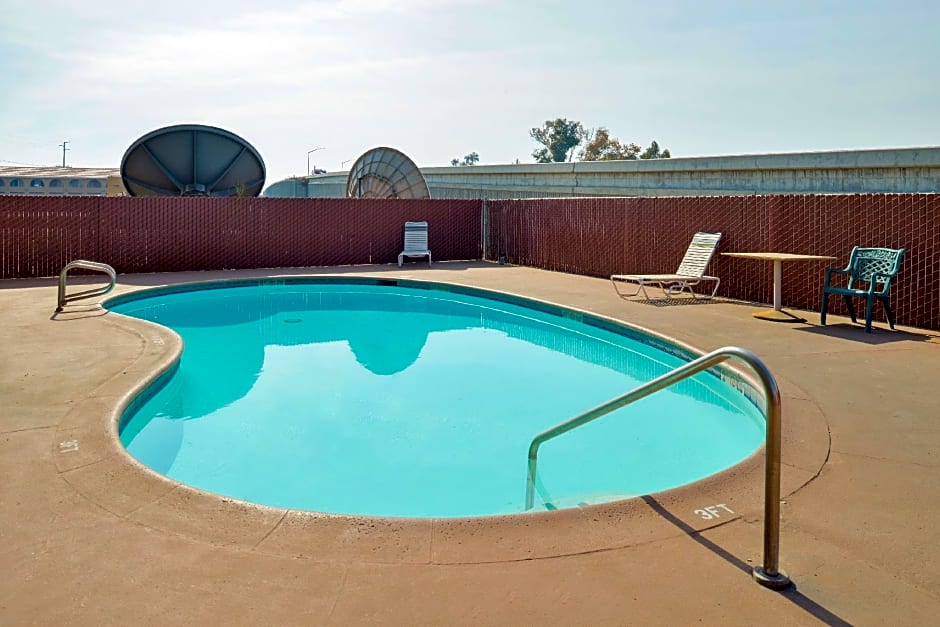 Americas Best Value Inn Delano