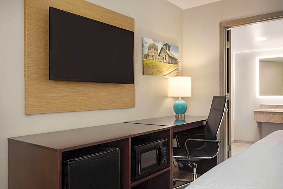 Baymont by Wyndham Emporia VA