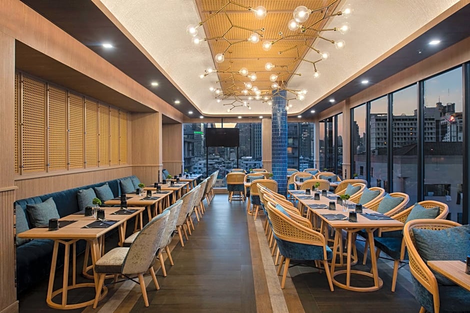 Eleven Hotel Bangkok Sukhumvit 11