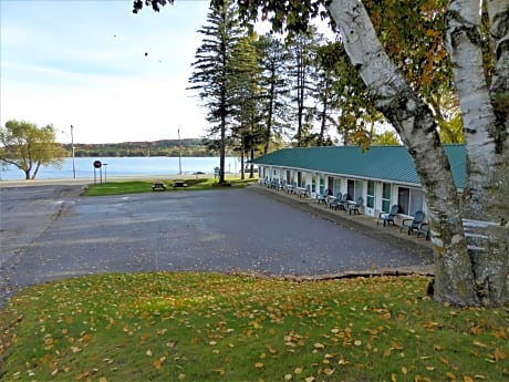 South Arm Retreats