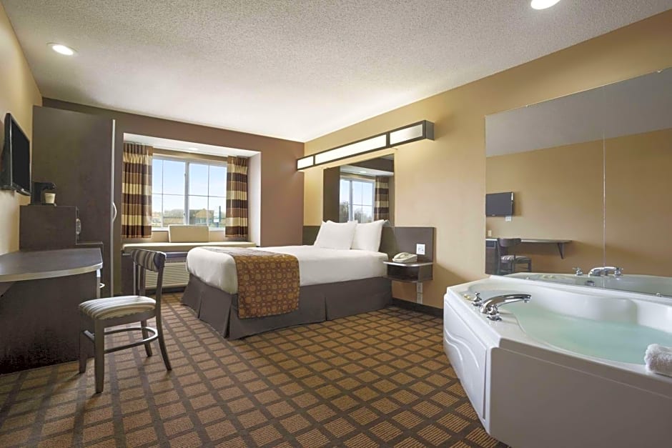 Microtel by Wyndham Cedar Rapids/Marion