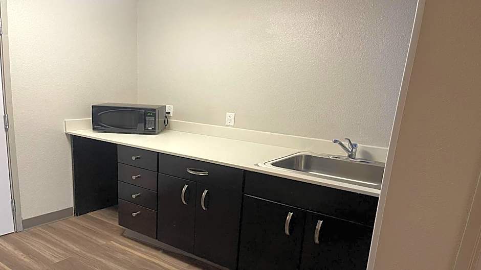 Holiday Inn Express & Suites Ashtabula-Geneva By IHG