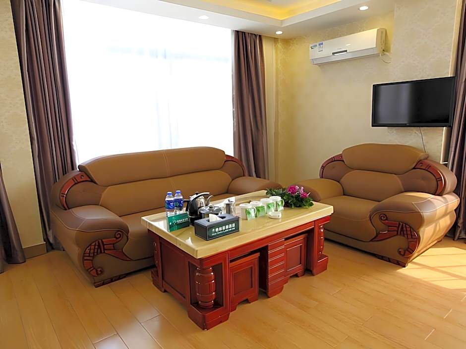 Greentree Inn Guangdong Huizhou South Railway Station Danshui Renmin Road Business Hotel