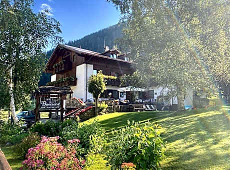 Hotel Biancaneve