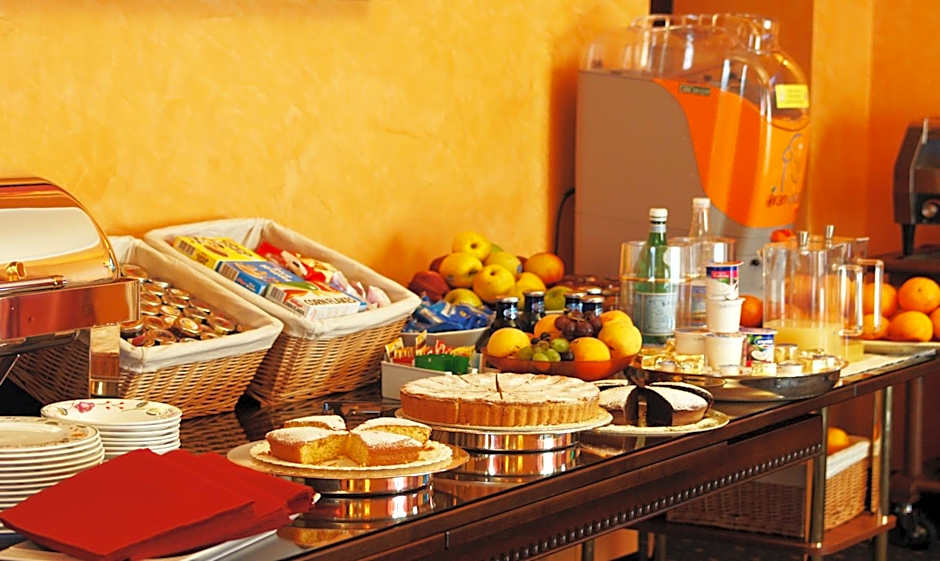 Bram Hotel