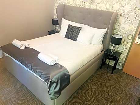 Double Room with Patio