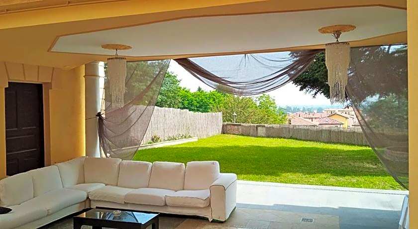 VILLA EVELINA CLUB 