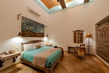 King Room with Spa Bath