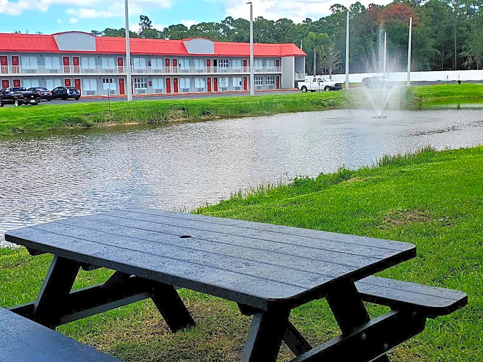 Vero Beach Inn & Suites