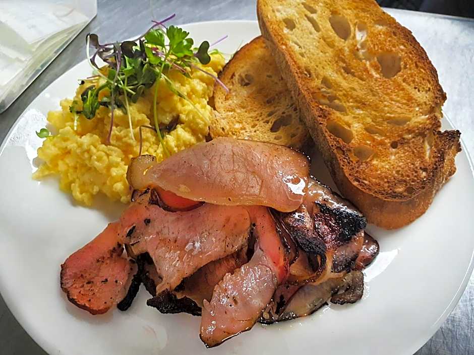 Burke and Wills Hotel Toowoomba