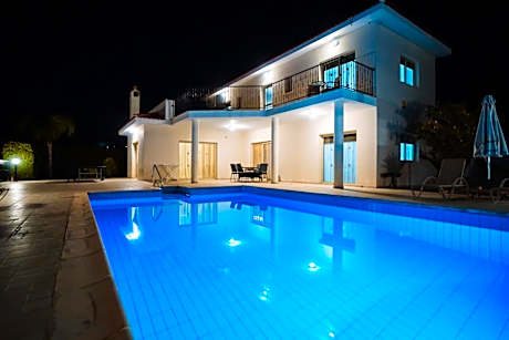 Eframia Dyo - Deluxe 3 bed villa with private pool