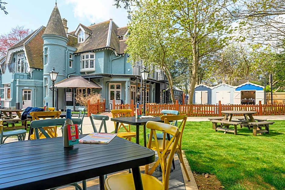 Brewhouse and Kitchen