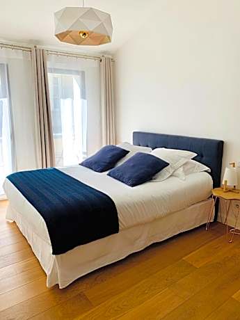 Queen Room with Balcony