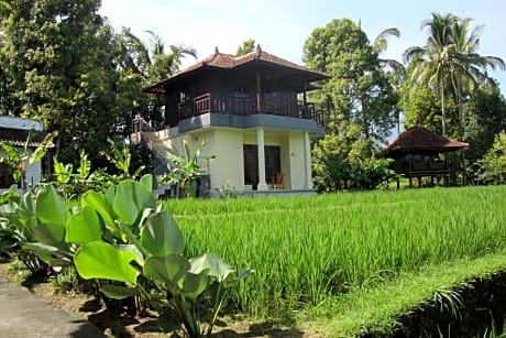 Deluxe Bungalow with Ricefield View