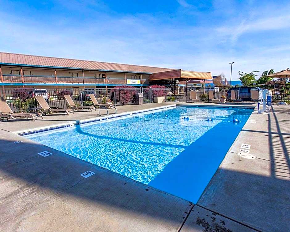 Quality Inn & Suites Goldendale