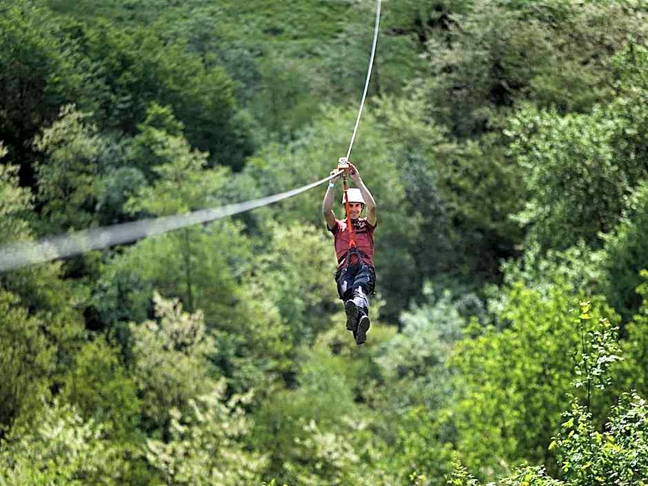 Palacio de Yrisarri by IrriSarri Land