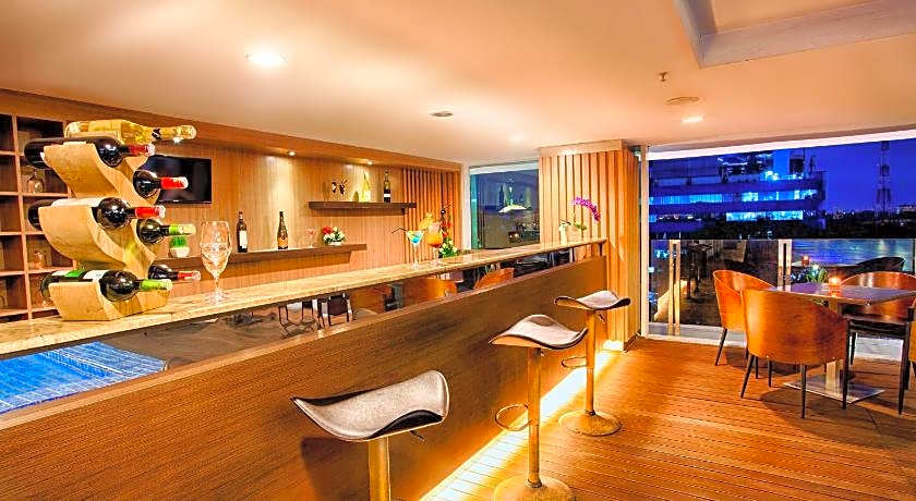 The Alana Hotel Surabaya