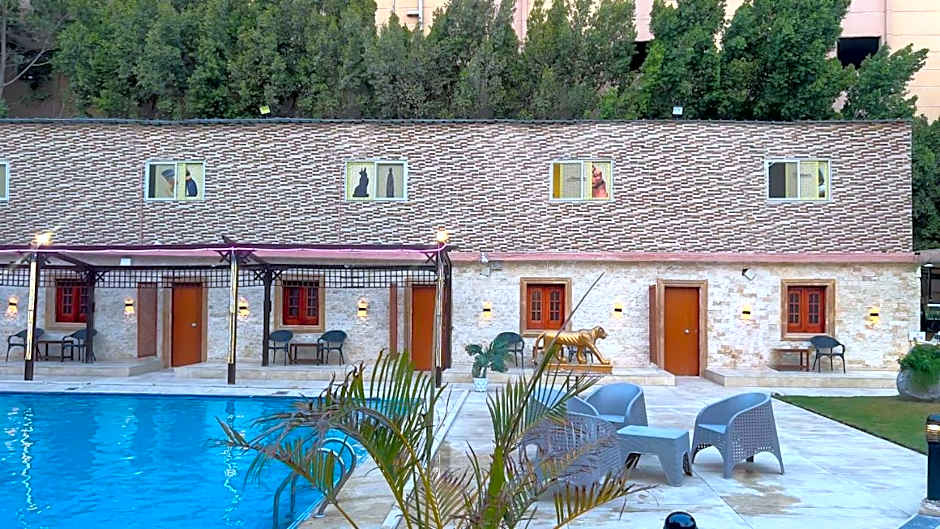 Turquoise Pyramids palace