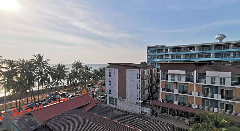 The Sea Bangsean Hotel