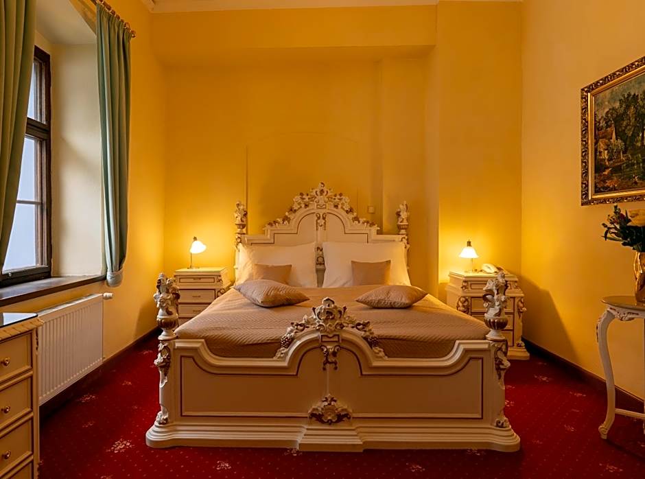 LH Hotel Gold