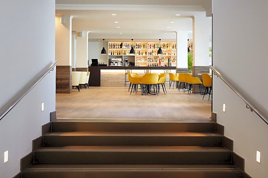 Hotel Las Arenas, Affiliated by Melia