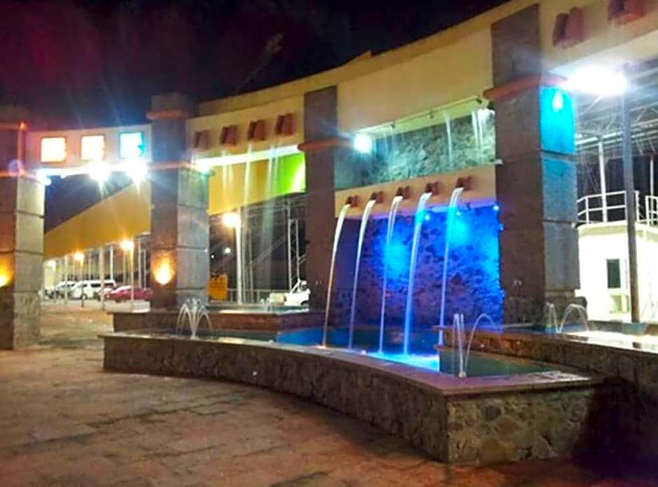 Hotel Hipico Inn