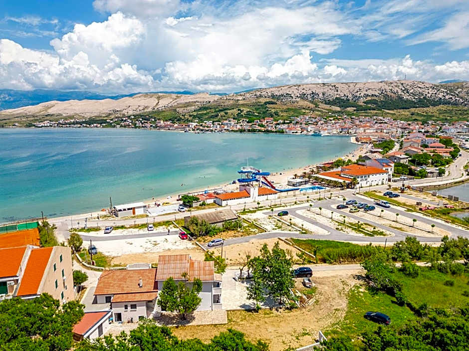 Apartmani Curic beachfront by Pag tours