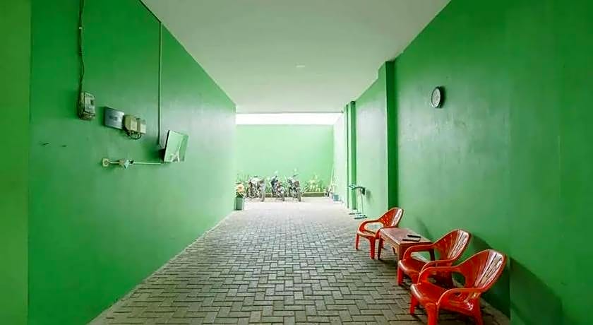 RedDoorz near UBL Lampung 2