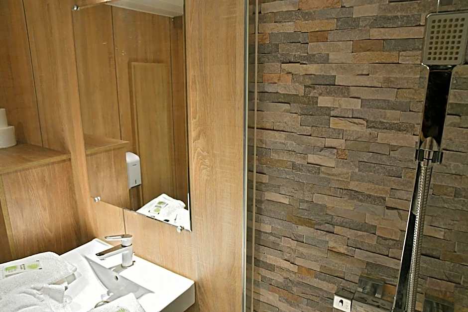 The Originals Access Aeroport, Hotel Aurillac